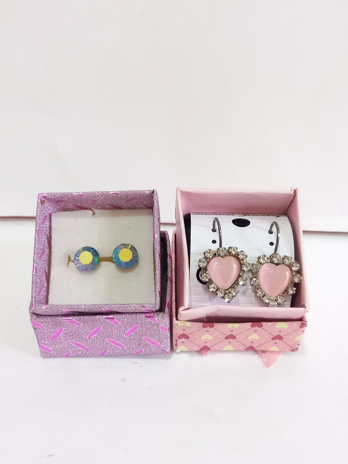 ARETES