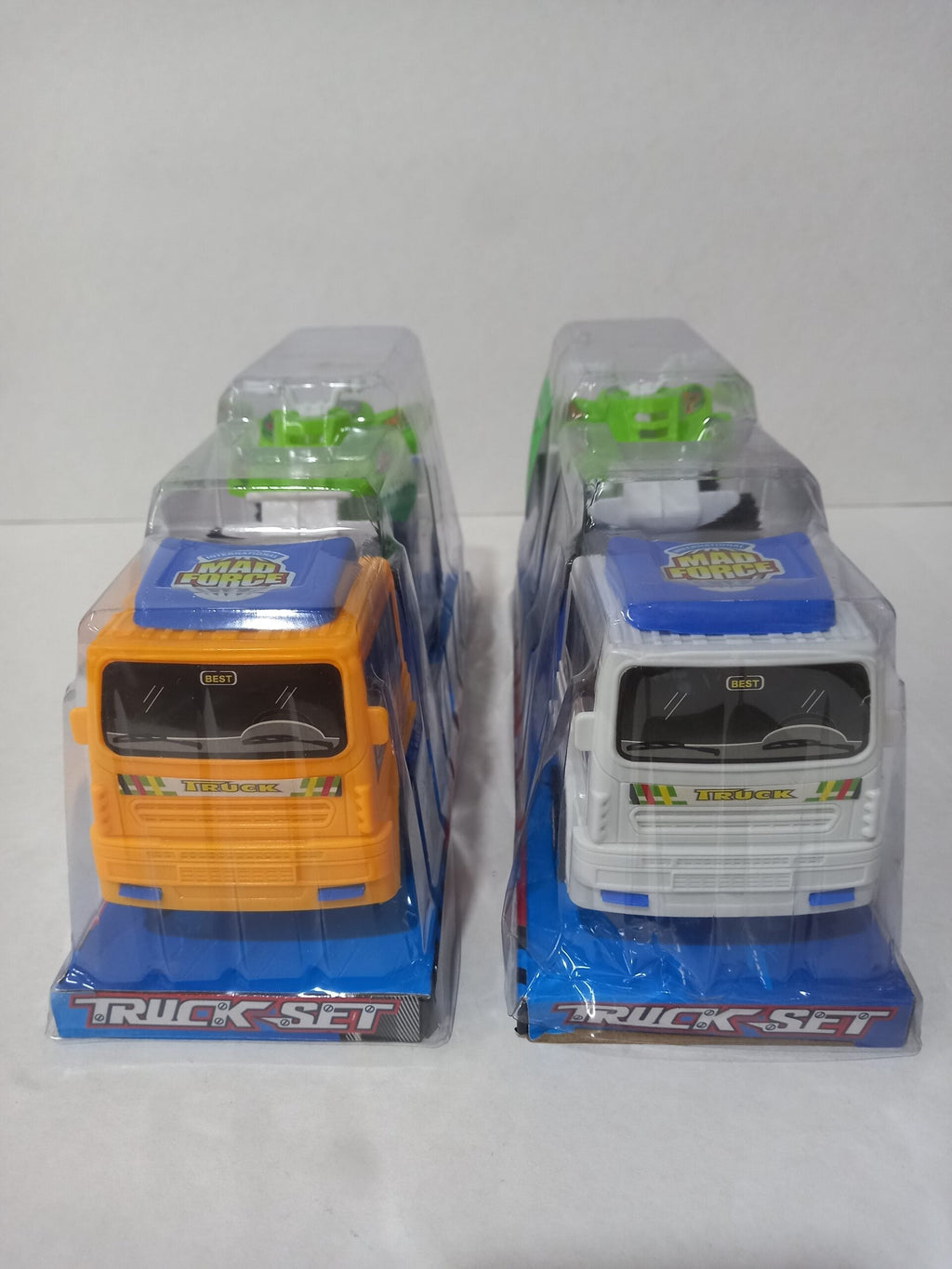 Carro trailer con cuatrimoto