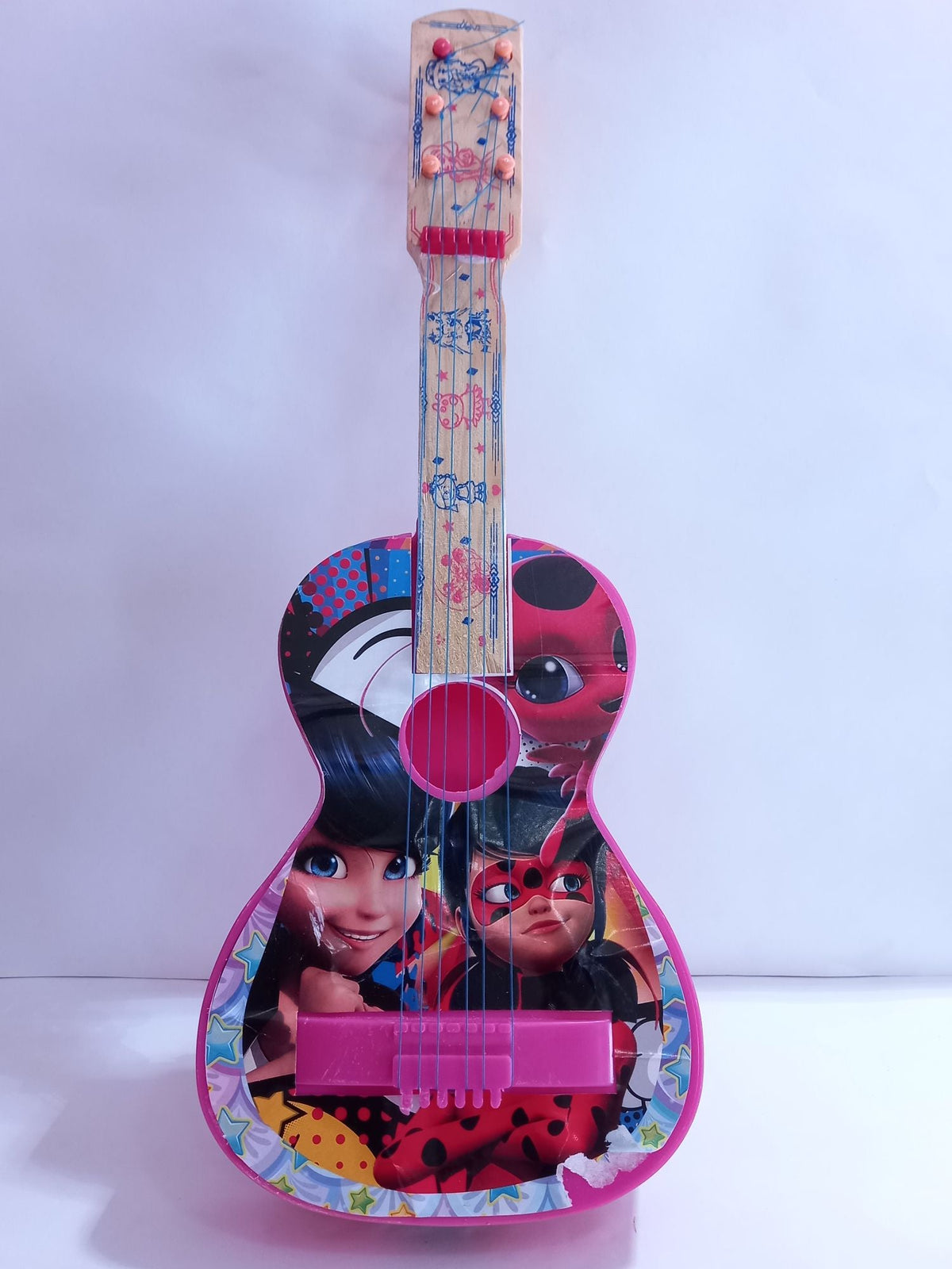 GUITARRA PERSONAJE