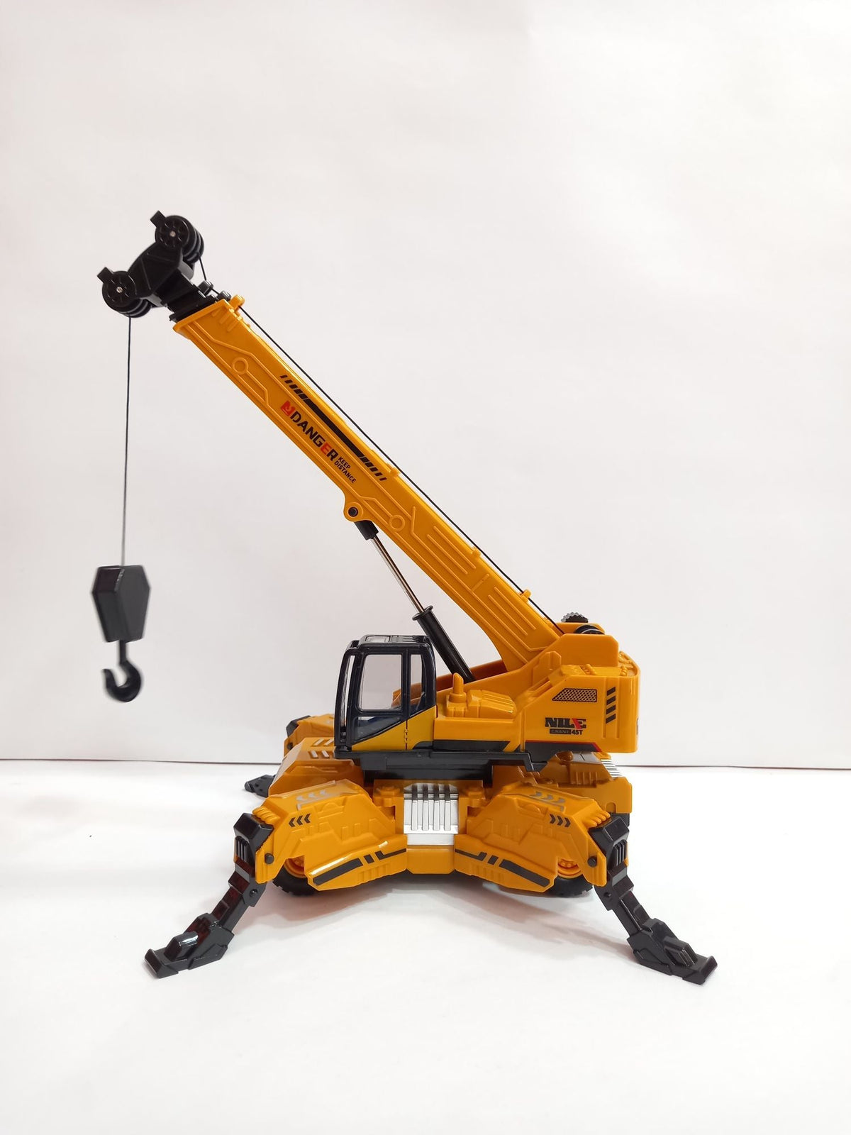 MAQUINA DE CONSTRUCCIÓN
