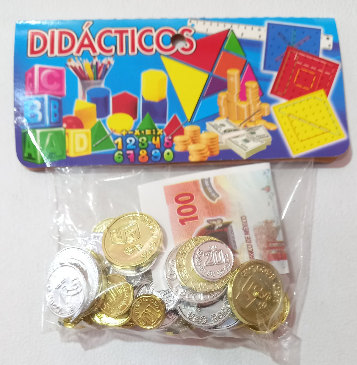 Monedas con billetes didácticos