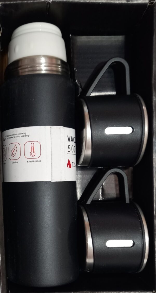 Termo con tazas
